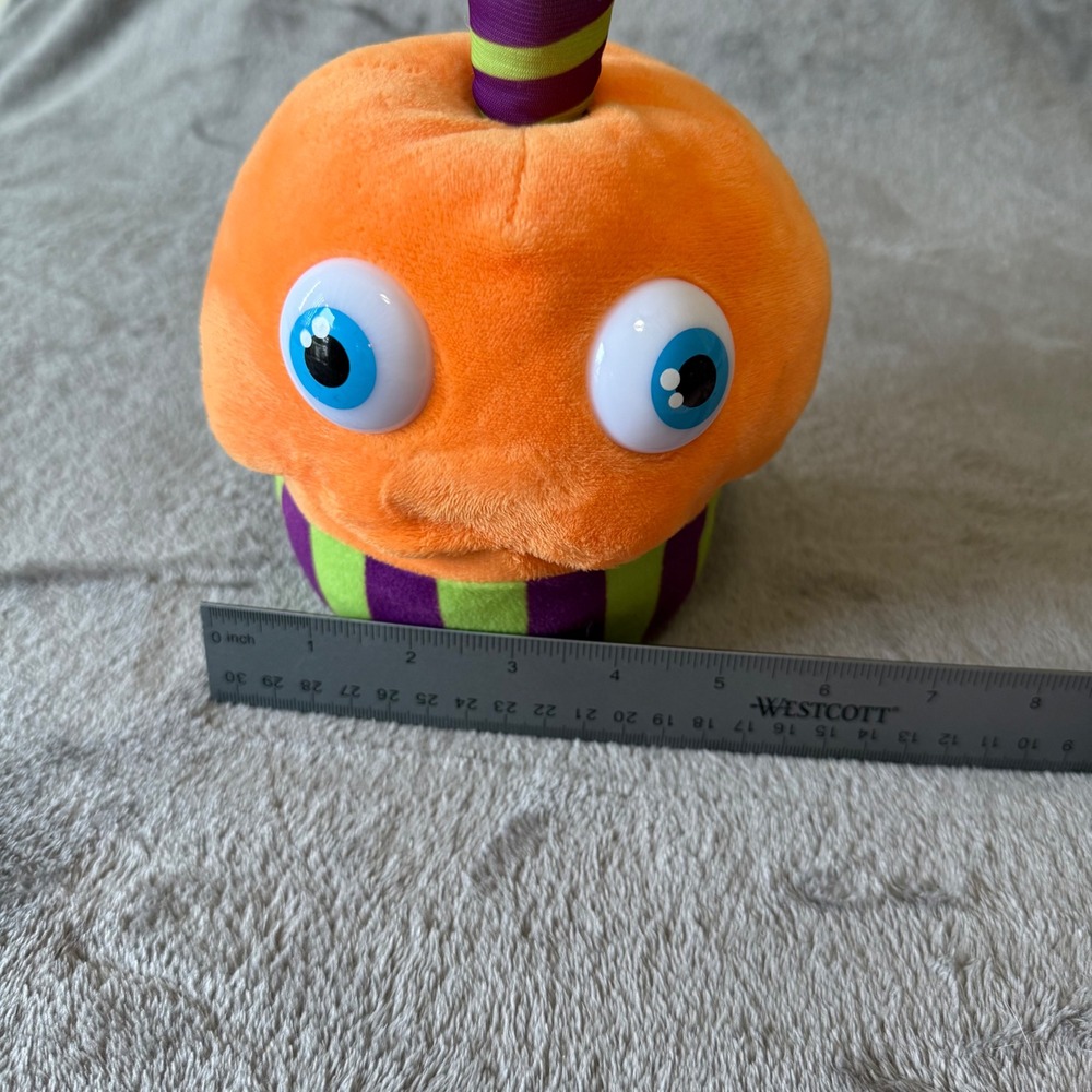FNAF 2019 Five Nights at Freddys Orange Cupcake Stuffed Plush Scott Cawthon - Picture 4 of 5